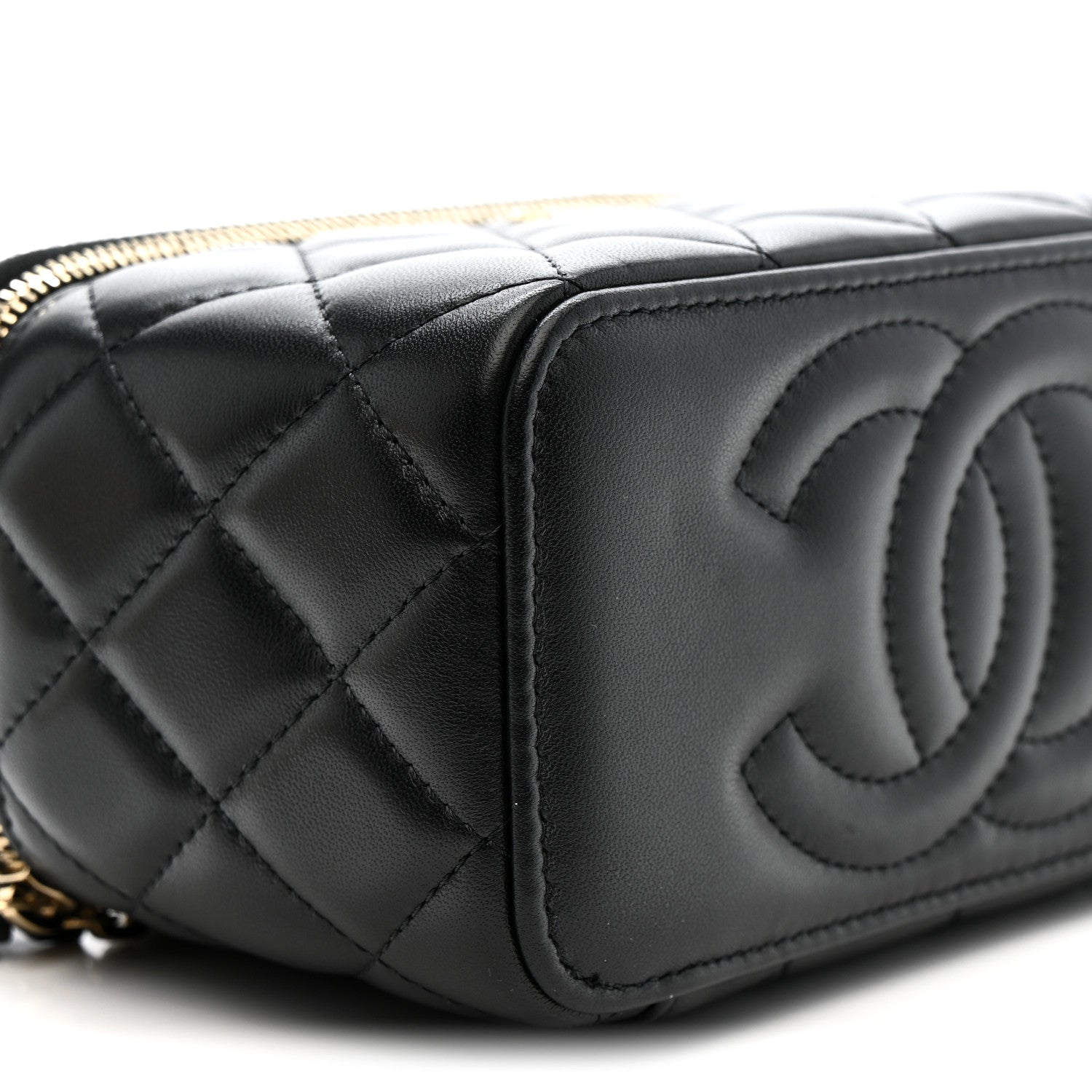 Chanel Lambskin Quilted Pearl Crush Small Vanity Case With Chain Black