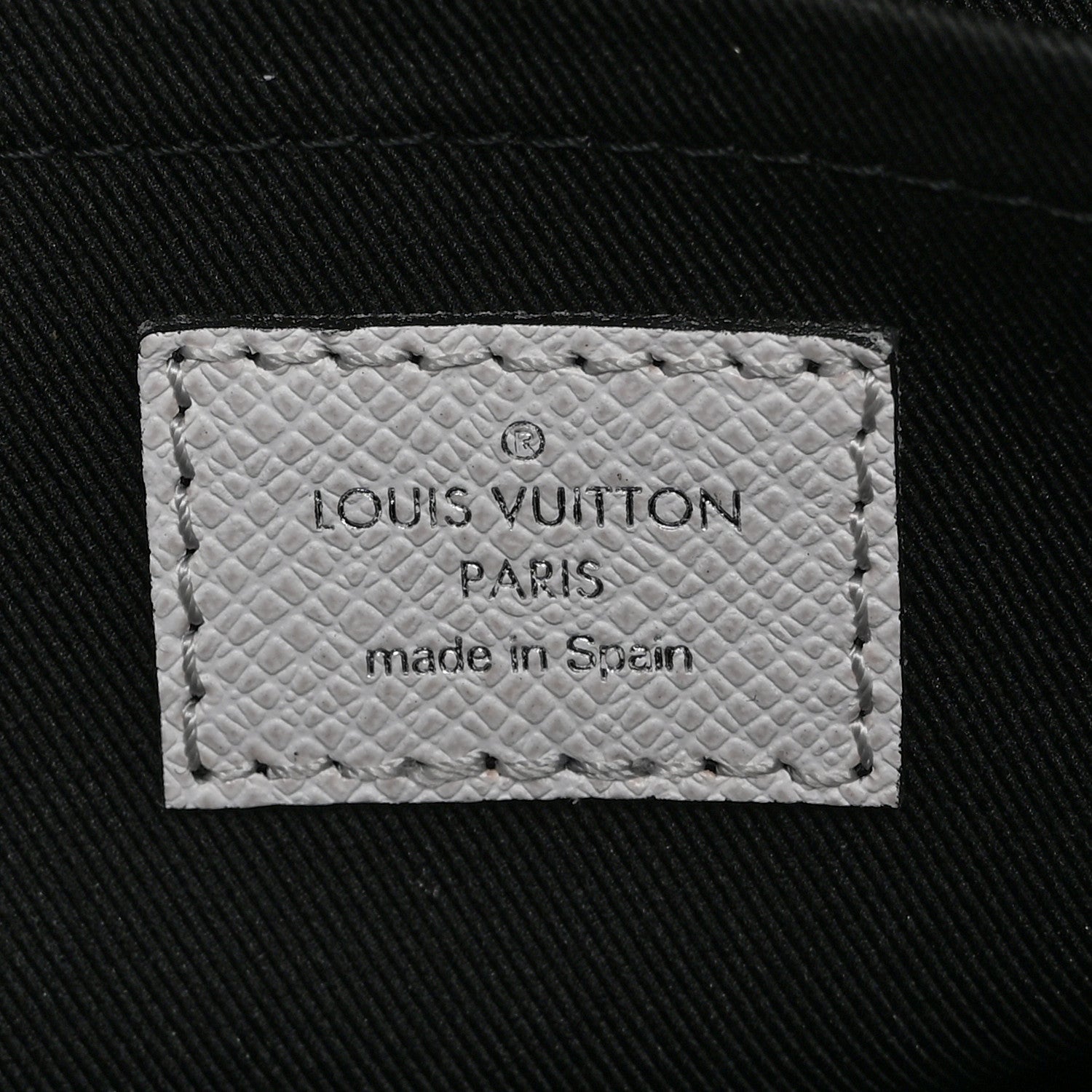 Louis Vuitton Taiga Monogram Alpha Messenger Optic White