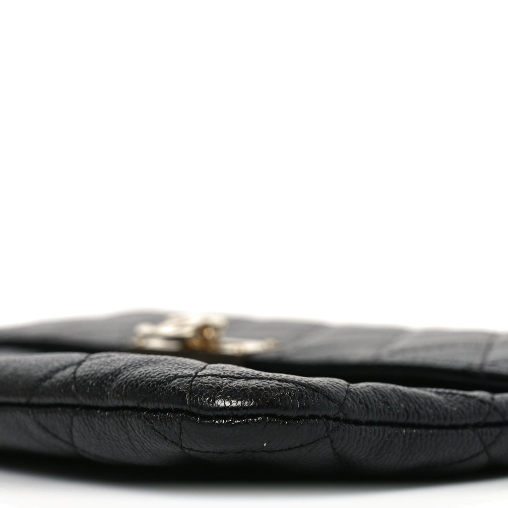 Caviar Quilted Medium Golden Class Pouch Black