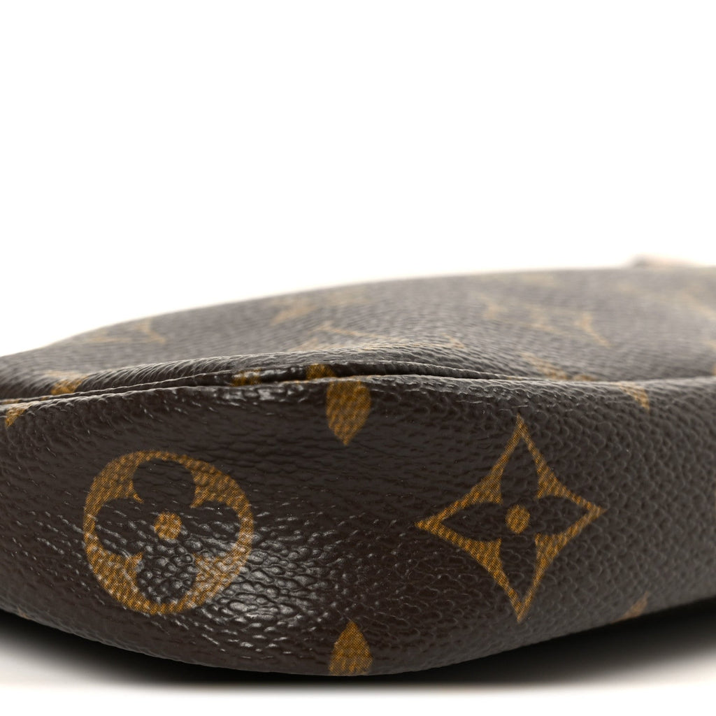 Louis Vuitton Monogram Pochette Accessories