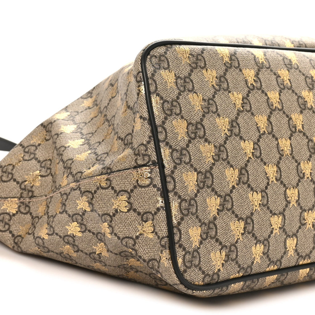 Gucci Soft GG Supreme Monogram Bees Medium Crossbody Tote Beige Oro Black