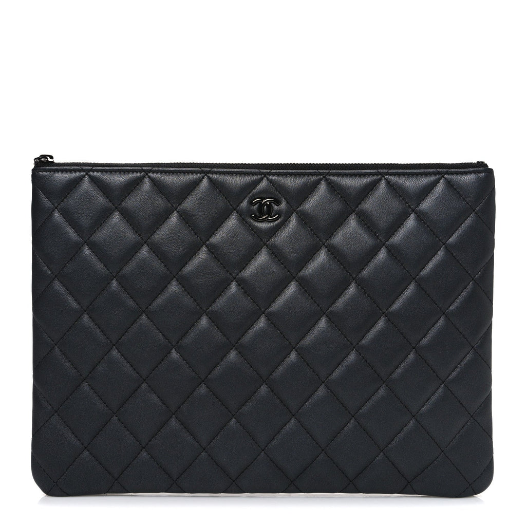 Pearly Lambskin Quilted Medium Cosmetic Case So Black