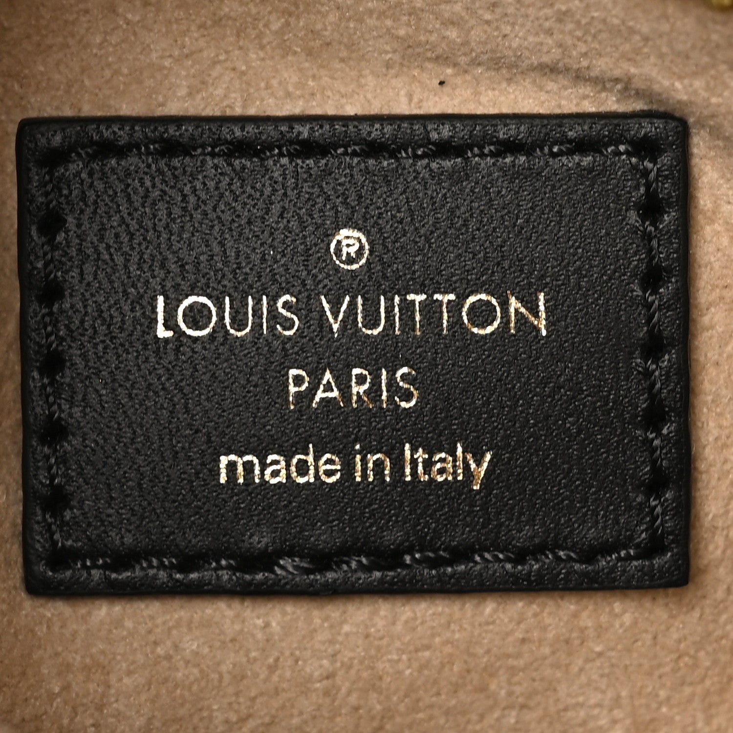 Louis Vuitton Monogram Giant Crafty NeoNoe MM Creme Rouge Black