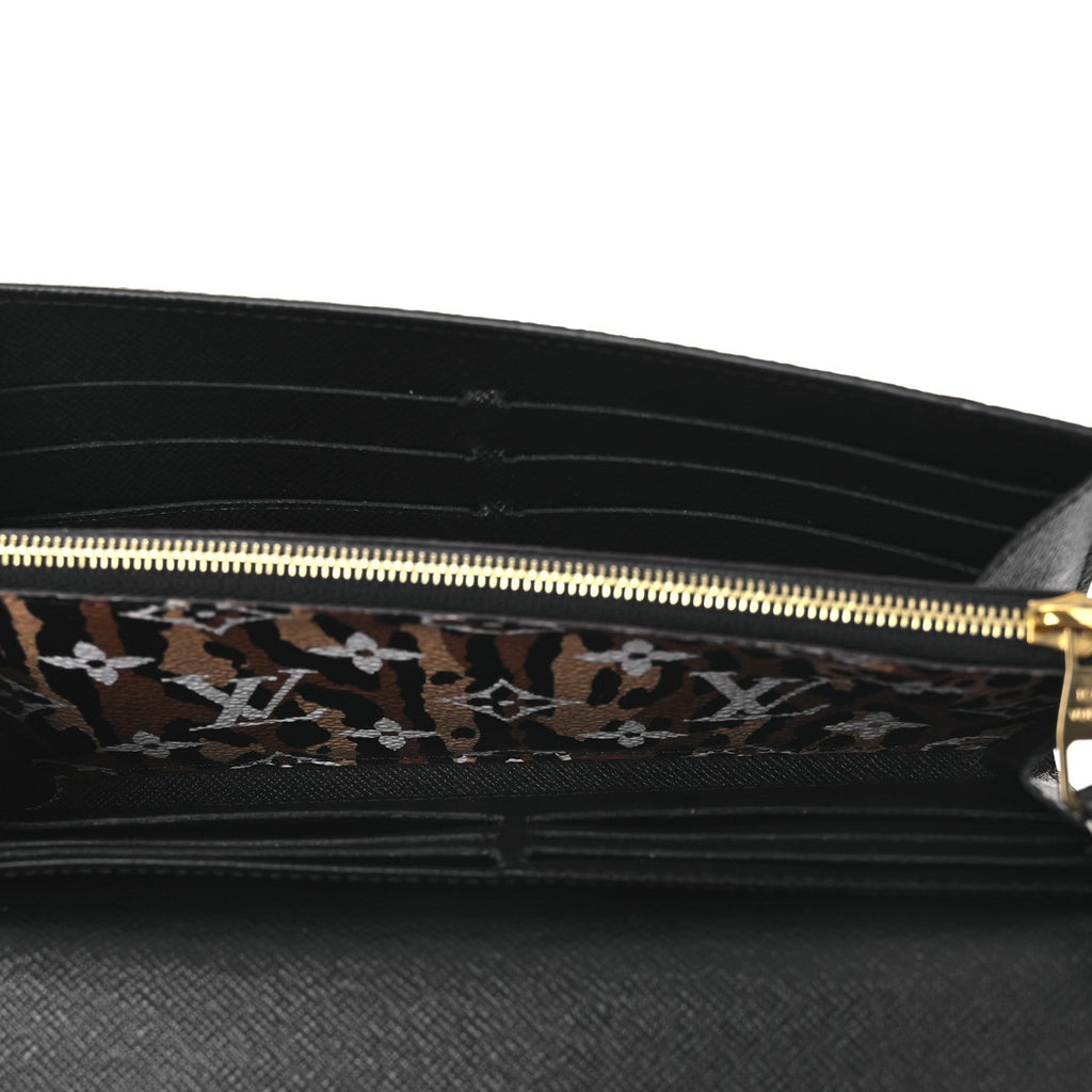 Louis Vuitton Monogram Giant Jungle Sarah Wallet Black
