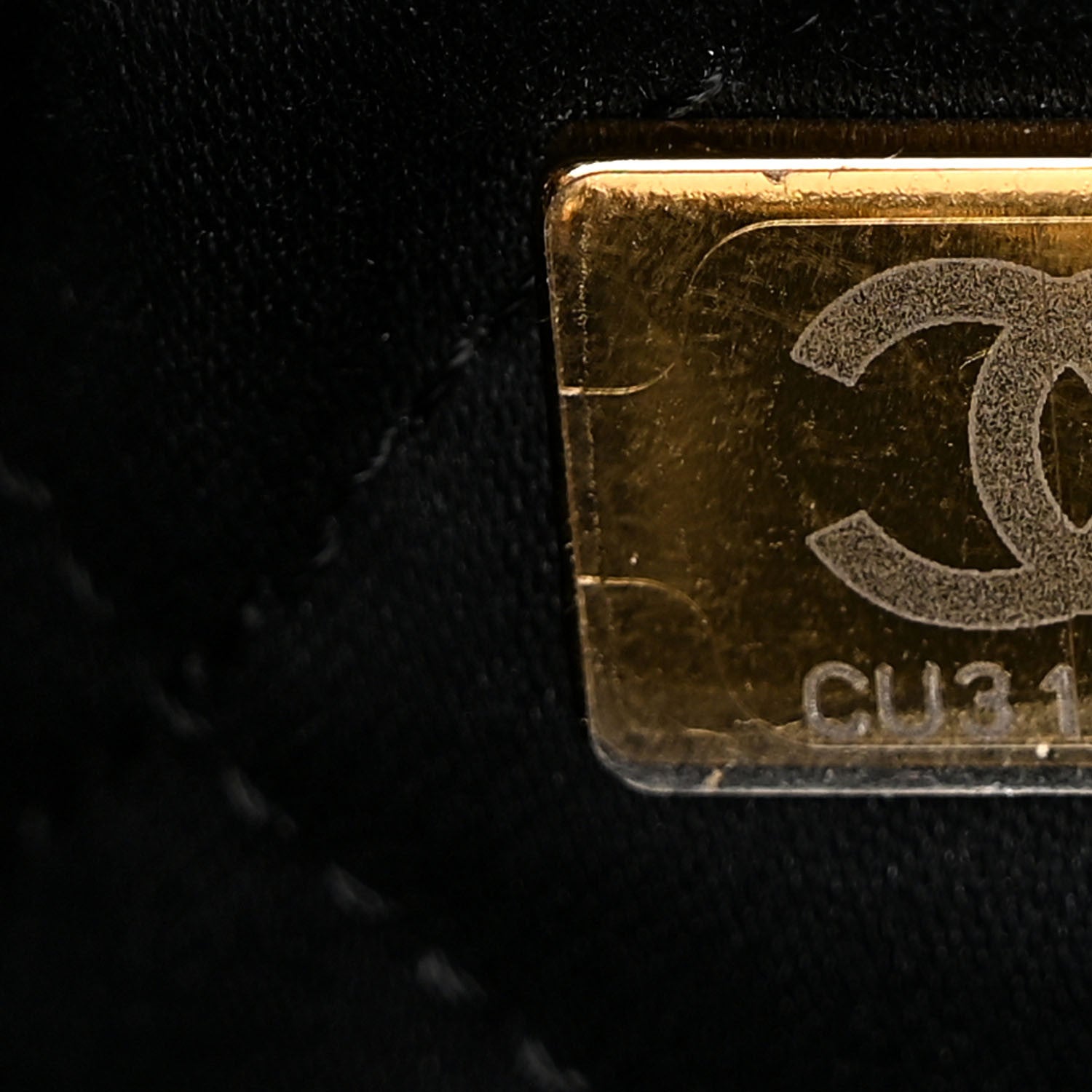 Chanel Shiny Caviar Quilted Monochrome Mini Chanel 22 Black