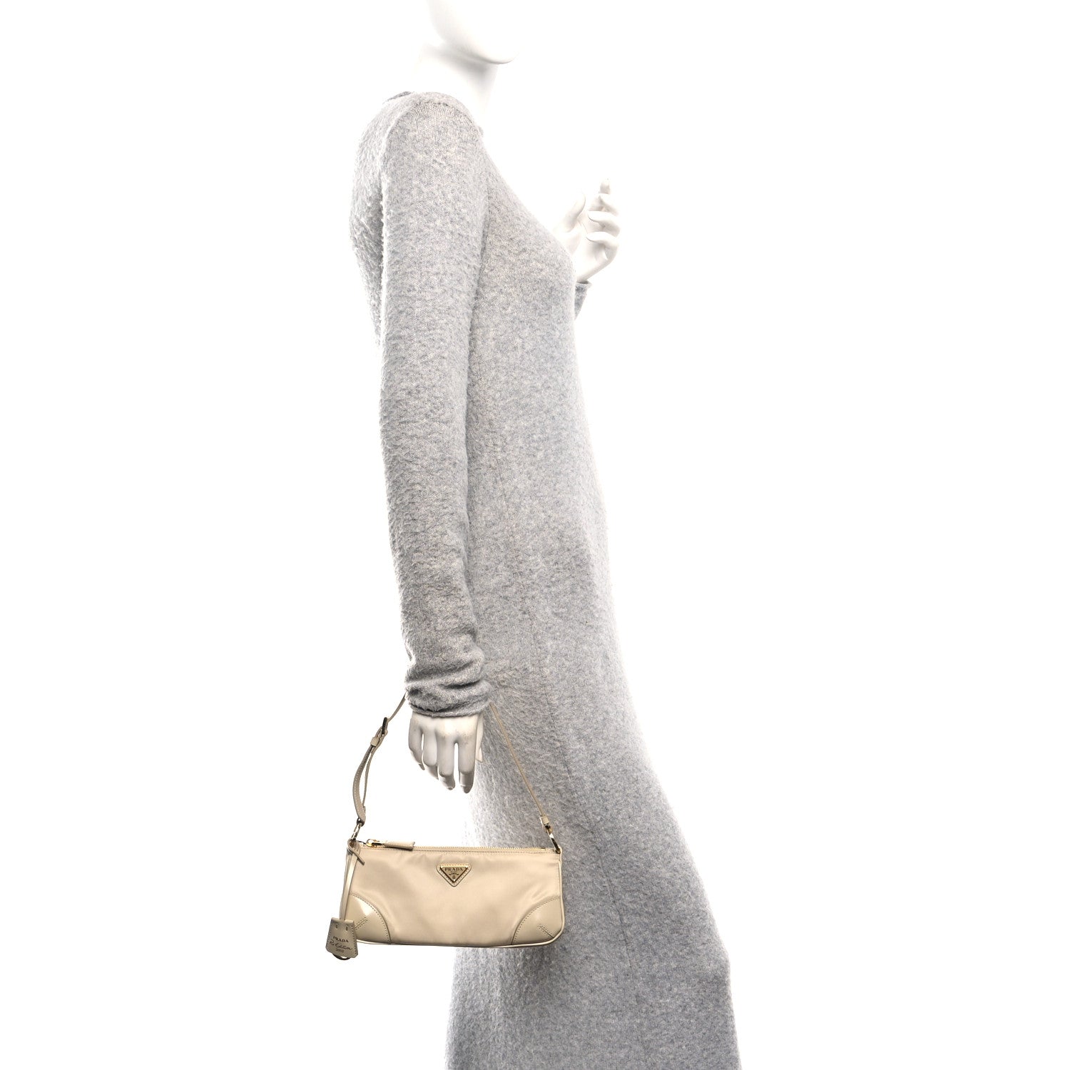 Prada Re-Nylon Spazzolato Re-Edition 2002 Shoulder Bag Deserto