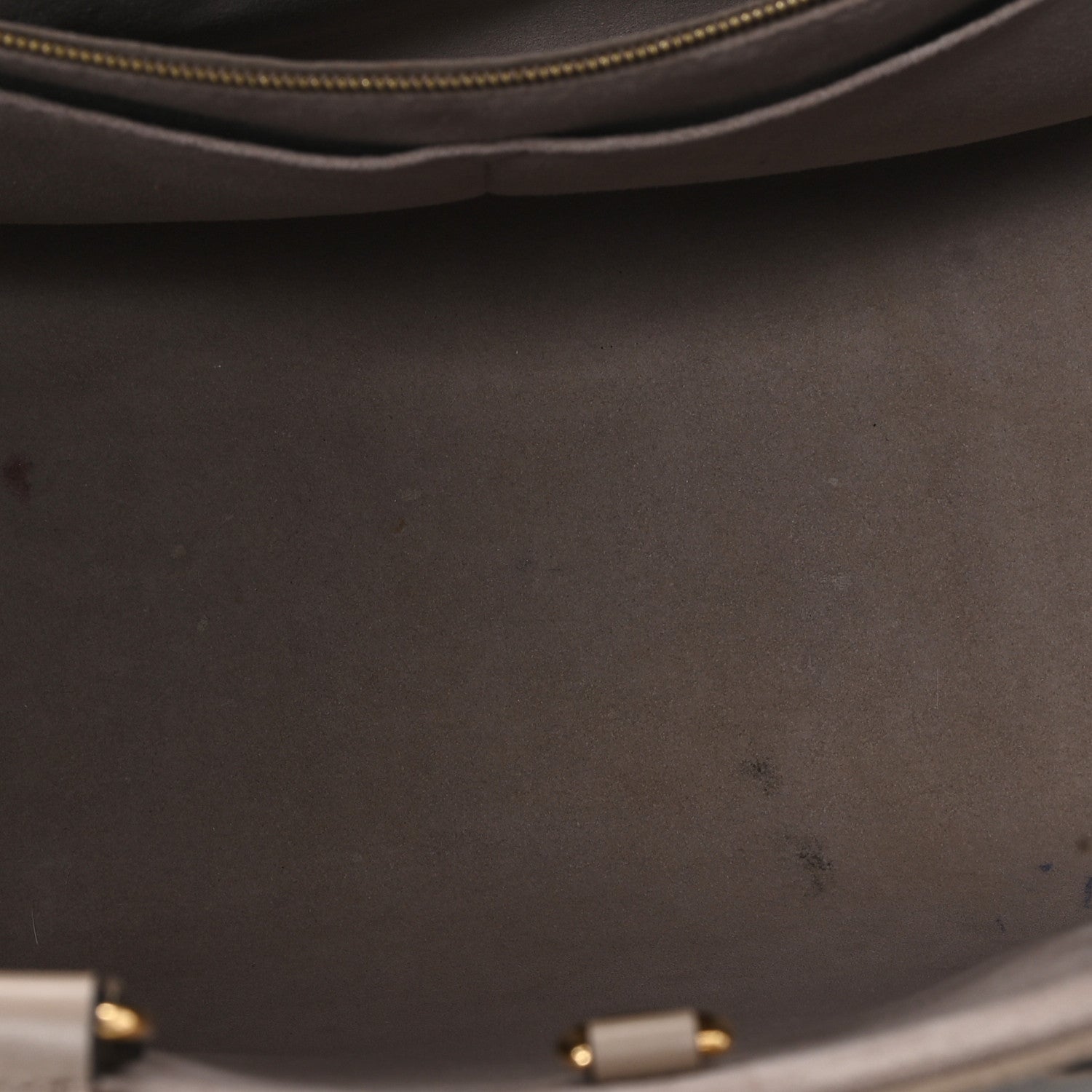 Louis Vuitton Empreinte Monogram Giant Onthego MM Tourterelle Creme