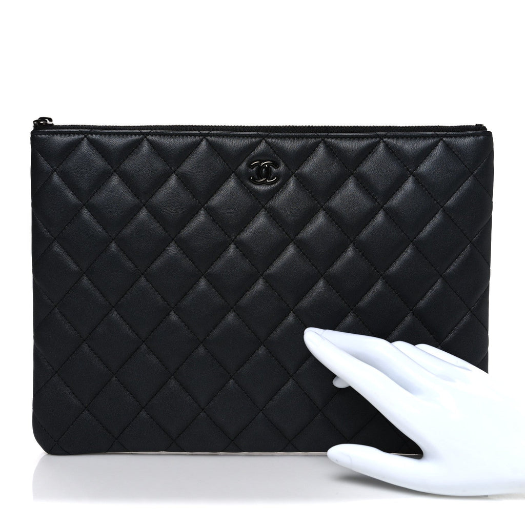 Pearly Lambskin Quilted Medium Cosmetic Case So Black