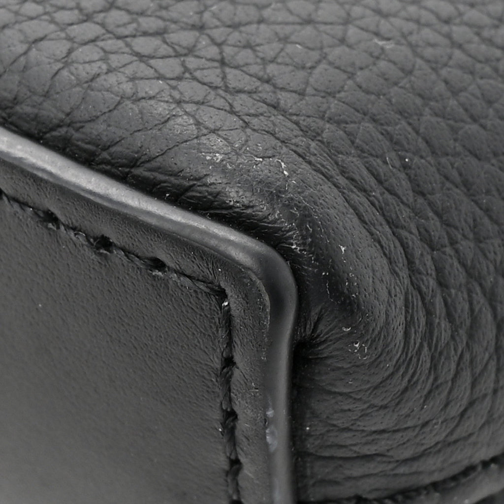 Louis Vuitton Grained Calfskin Aerogram Takeoff Pouch Black