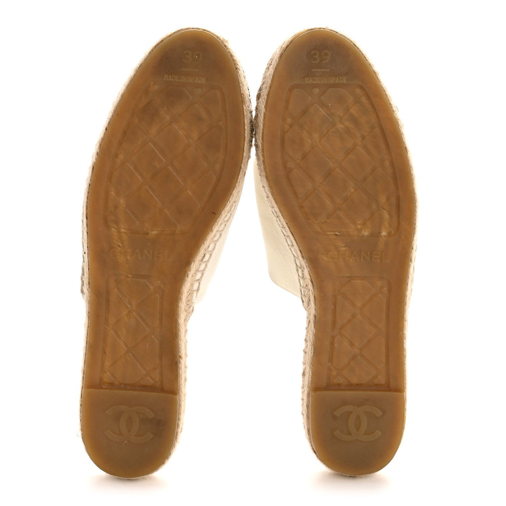 Iridescent Goatskin CC Espadrille Mules 39 Ivory Black