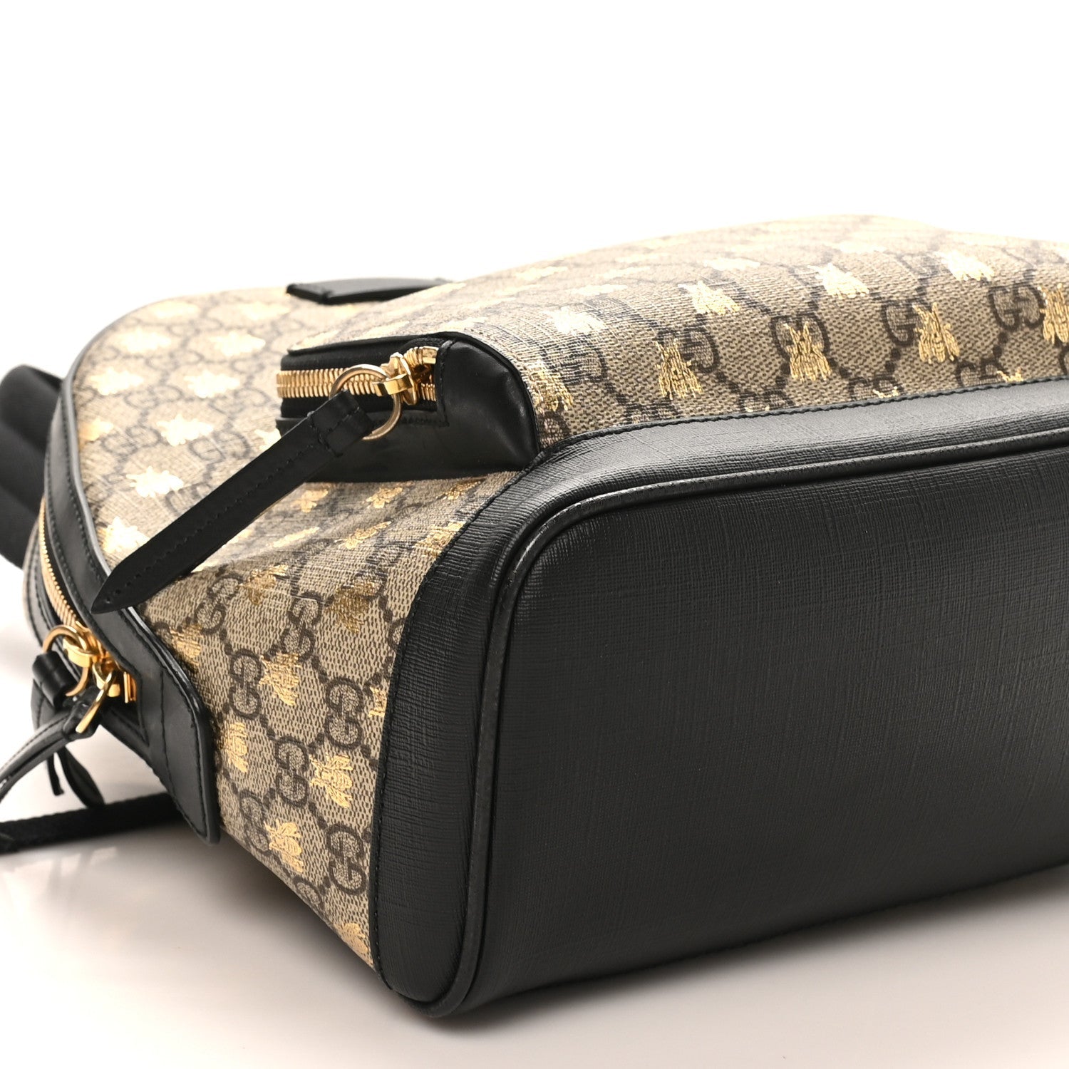 Gucci GG Supreme Monogram Bees Print Small Day Backpack Beige Oro Black