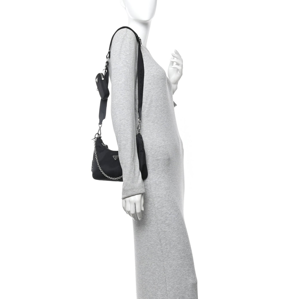 Prada Re-Nylon Saffiano Re-Edition 2005 Shoulder Bag Black