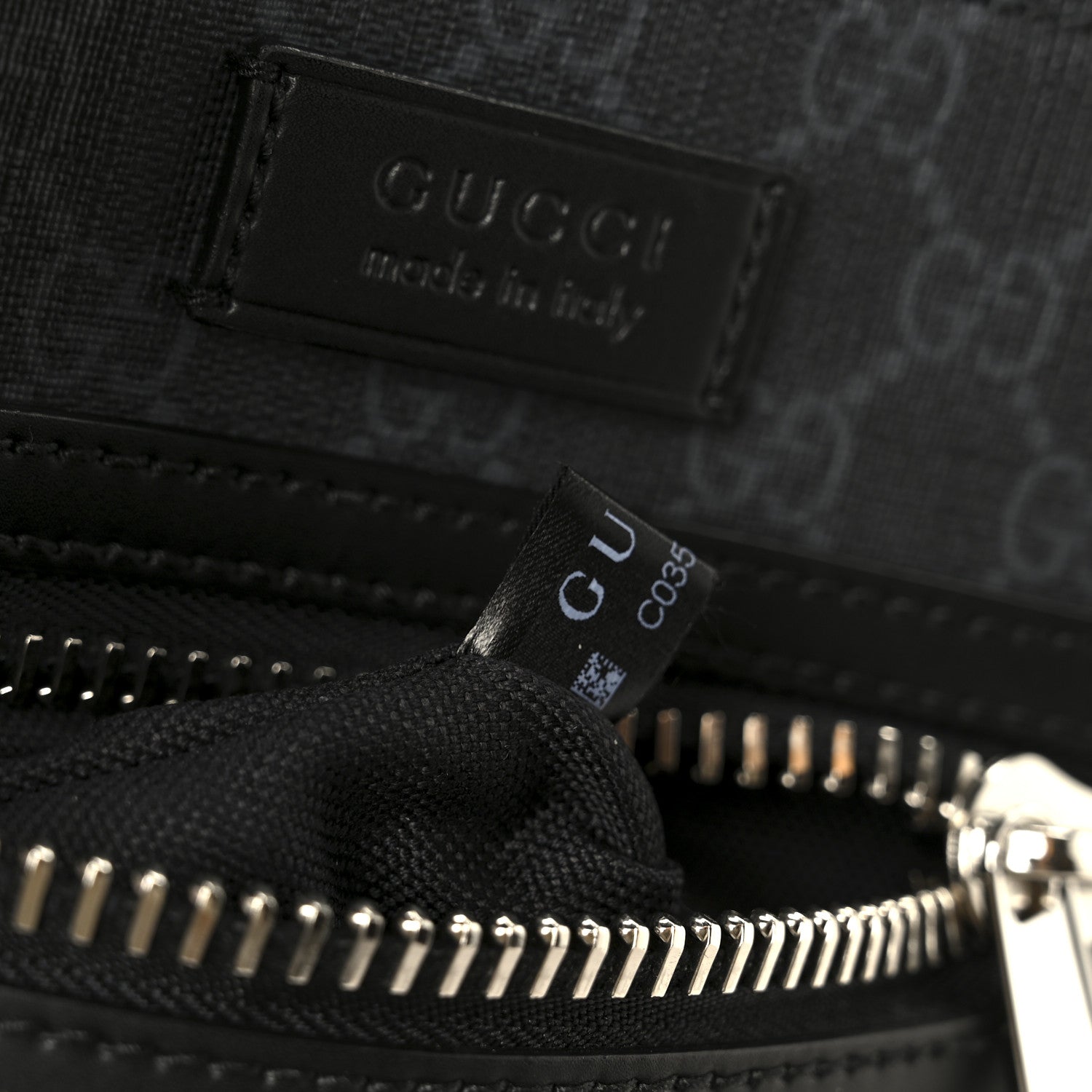 Gucci GG Supreme Monogram Web Small Flat Messenger Bag Black Grey