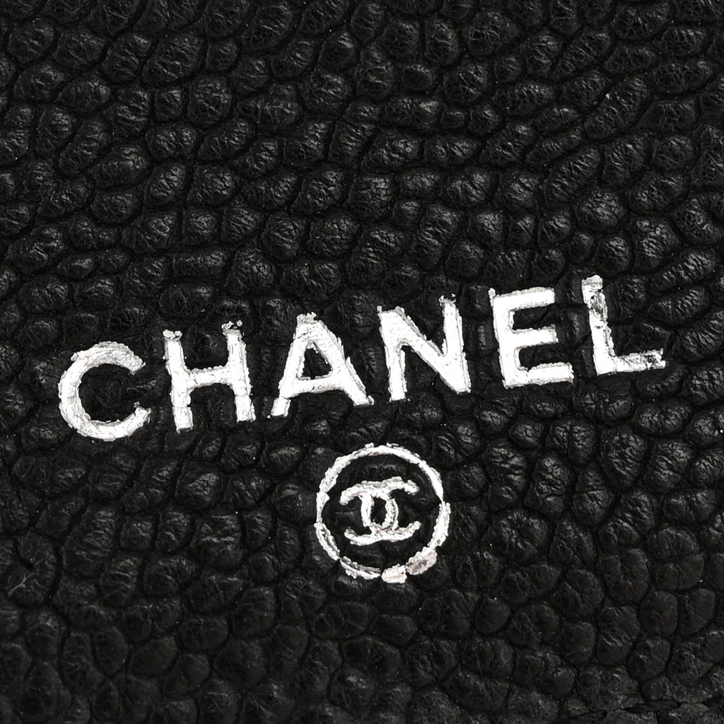 Caviar Quilted Stitched Outdoor Ligne Wallet Black