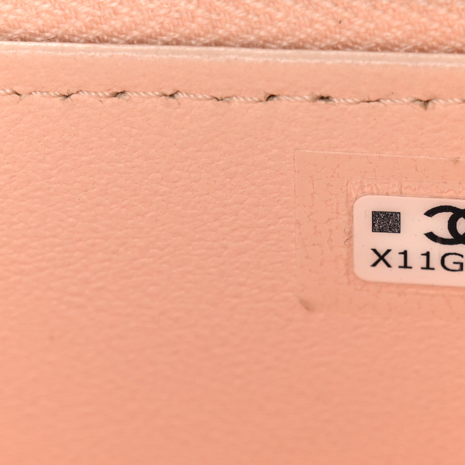 Chanel Lambskin Quilted Sweet Camellia Small Vanity Case With Chain Pink