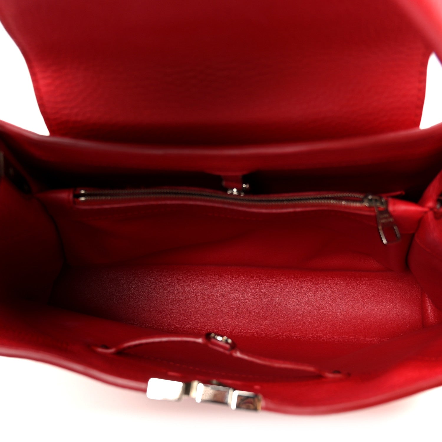 Louis Vuitton Taurillon Capucines MM  Coquelicot
