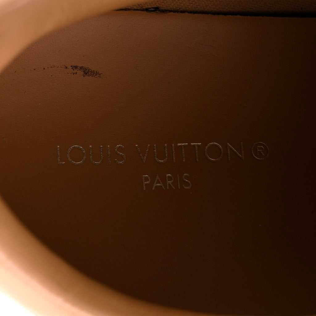 Louis Vuitton Grained Calfskin Embossed Monogram Mens Beverly Hills Sneakers 8.5 White