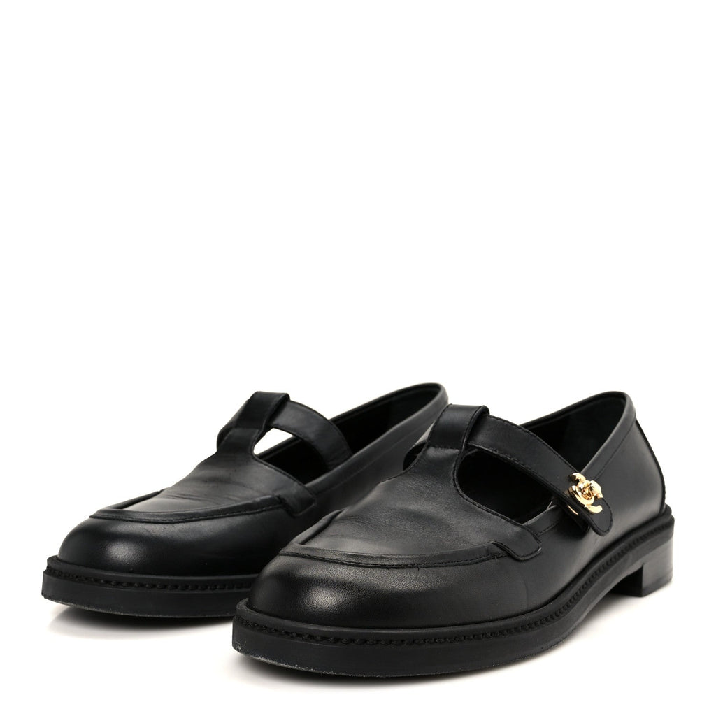 Calfskin CC Turnlock Moccasins 40 Black