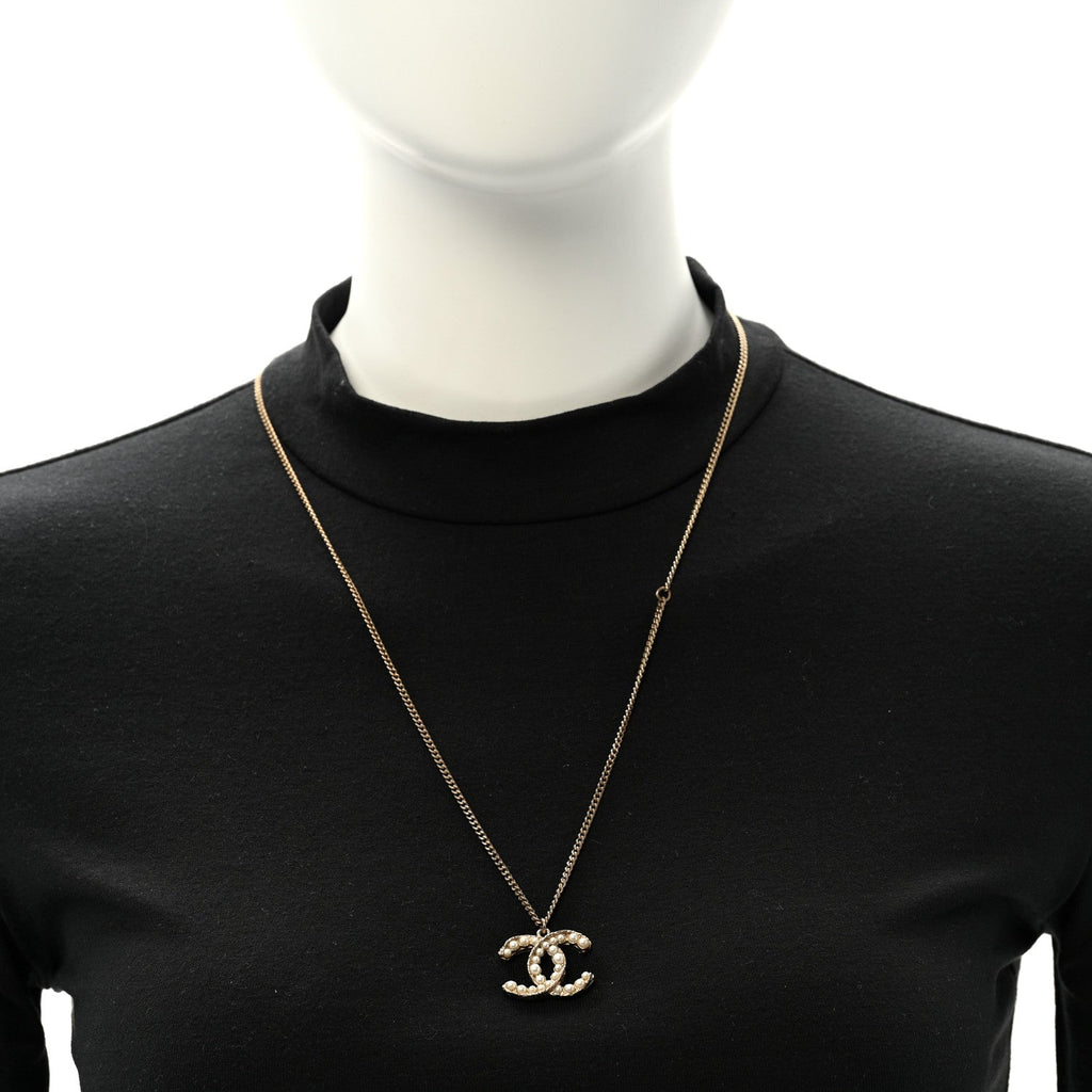 Pearl CC Pendant Necklace Light Gold