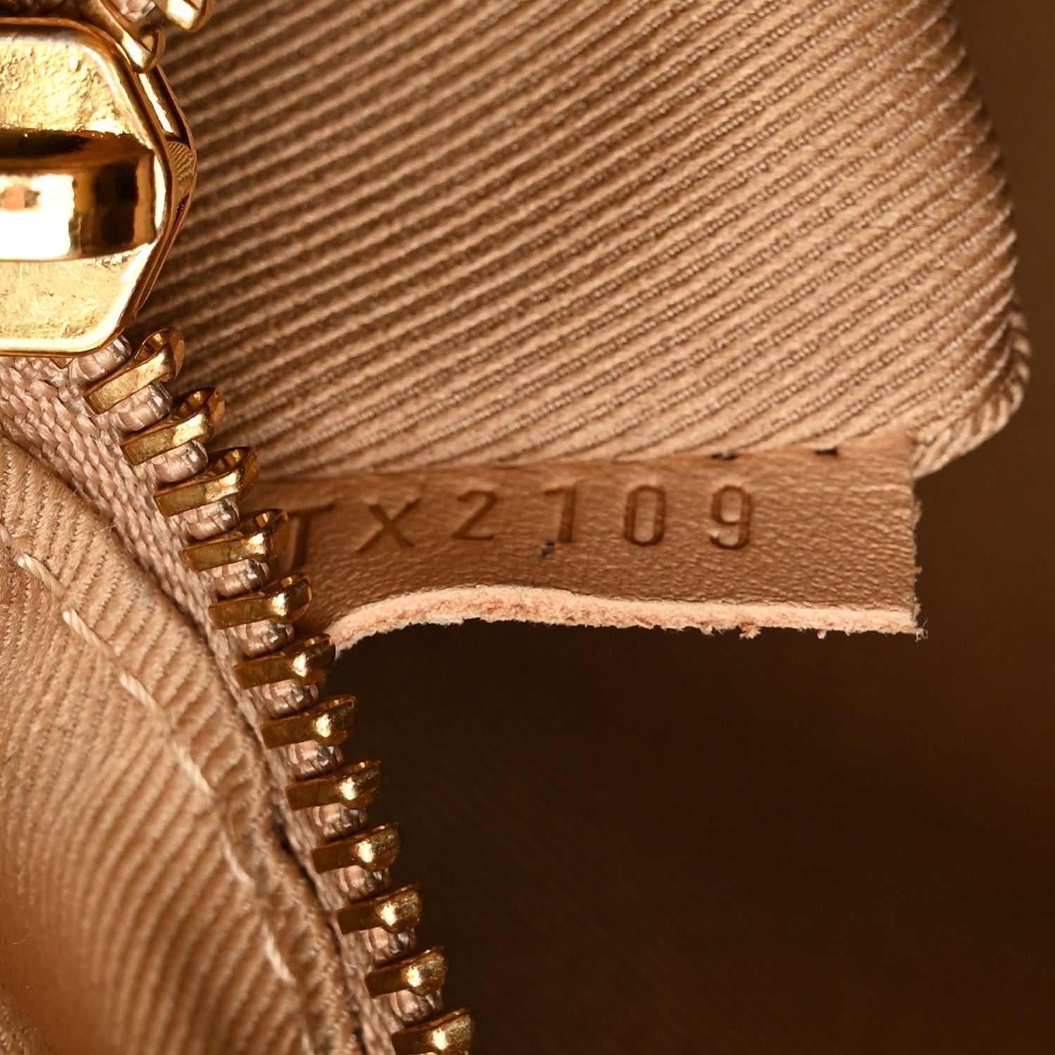 Louis Vuitton Monogram Graceful PM