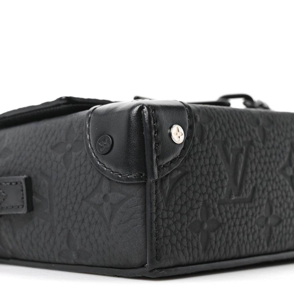 Louis Vuitton Taurillon Monogram Steamer Wearable Wallet Black