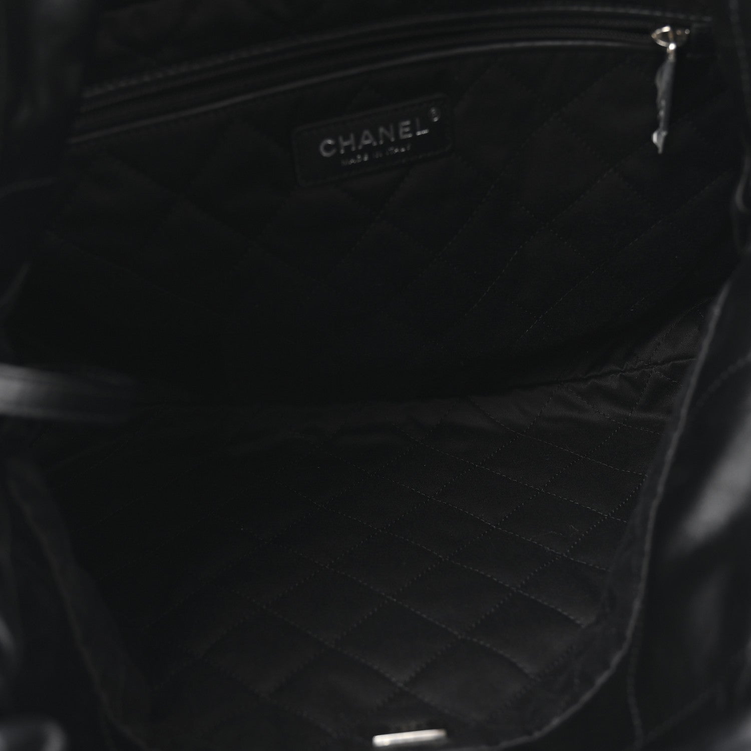 Chanel Shiny Calfskin Quilted Small Chanel 22 So Black