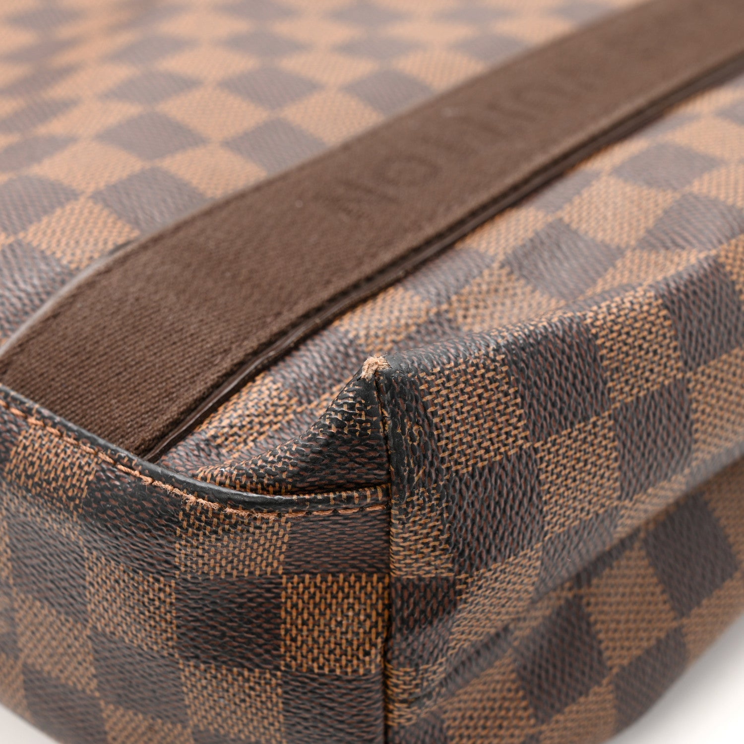 Louis Vuitton Damier Ebene Beaubourg