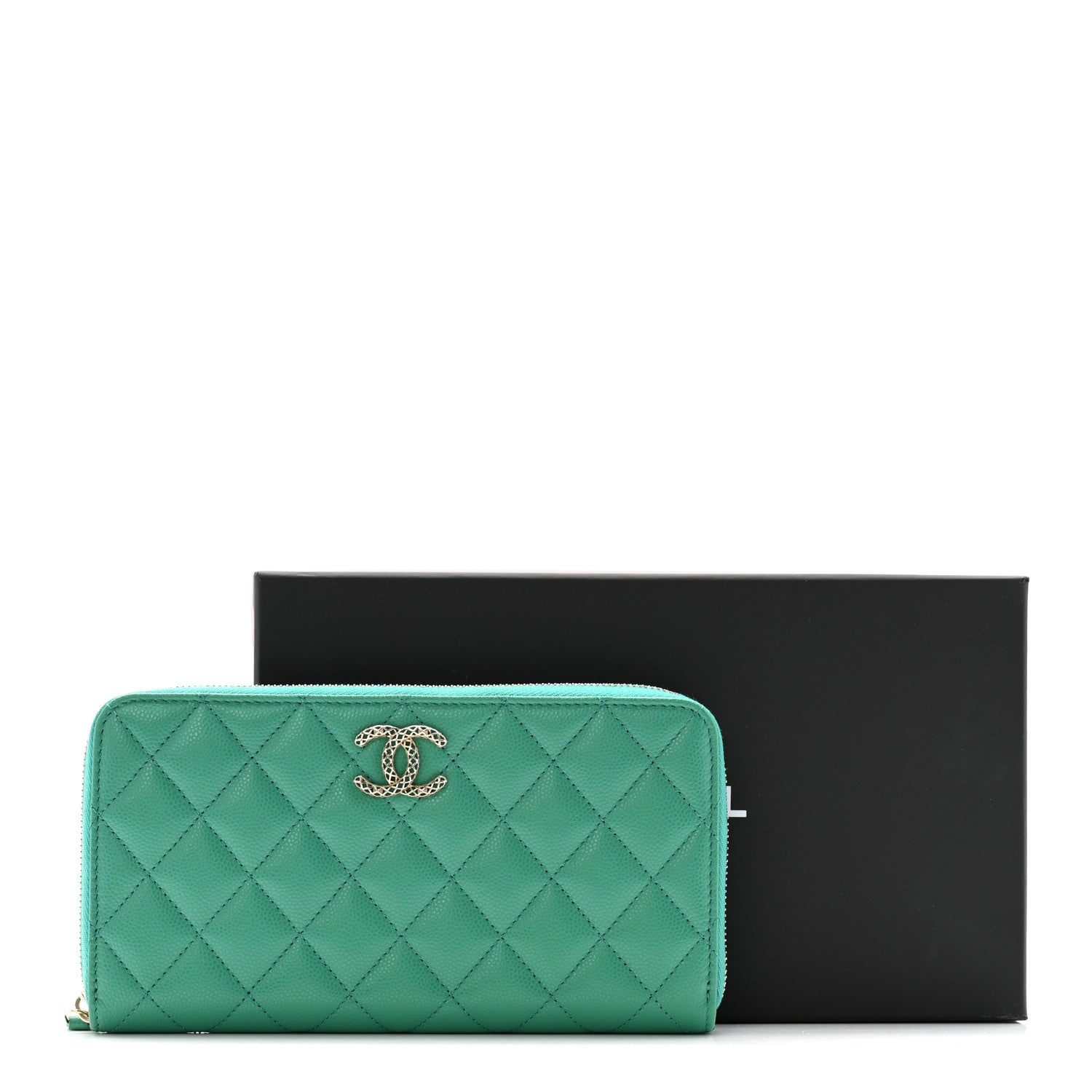 Caviar Quilted Perforated CC Long Zipped Wallet Green