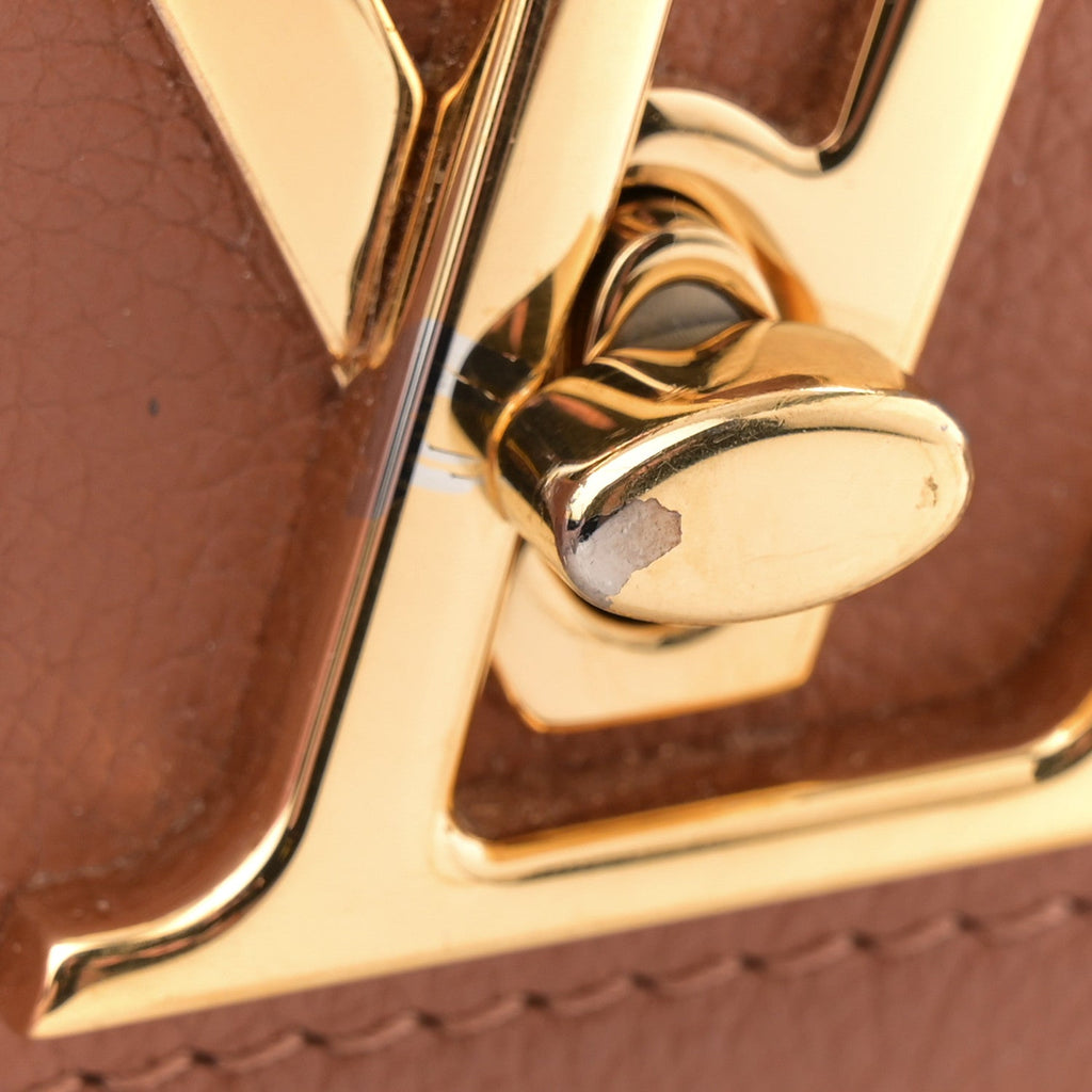 Louis Vuitton Grained Calfskin Lockme Tender Chataigne Brown