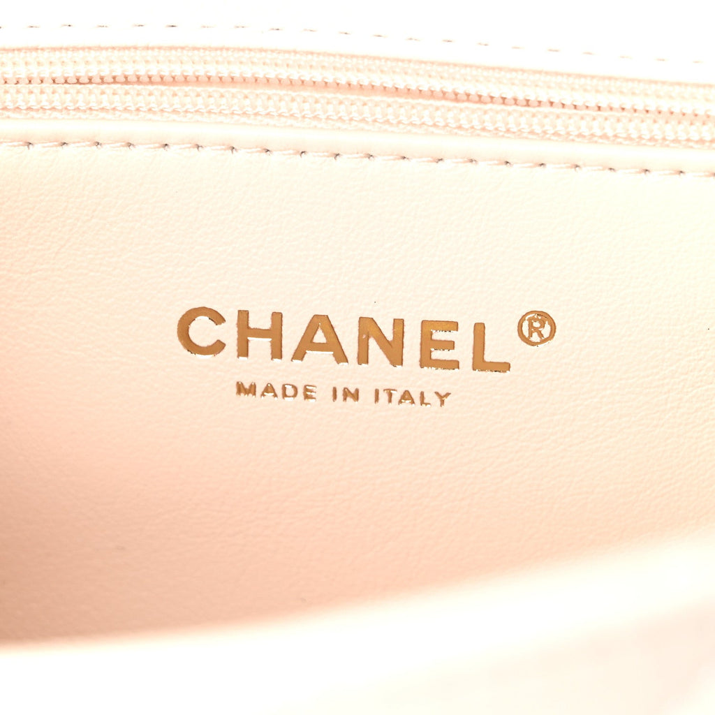 Chanel Caviar Quilted Maxi East West Coco Handle Flap White