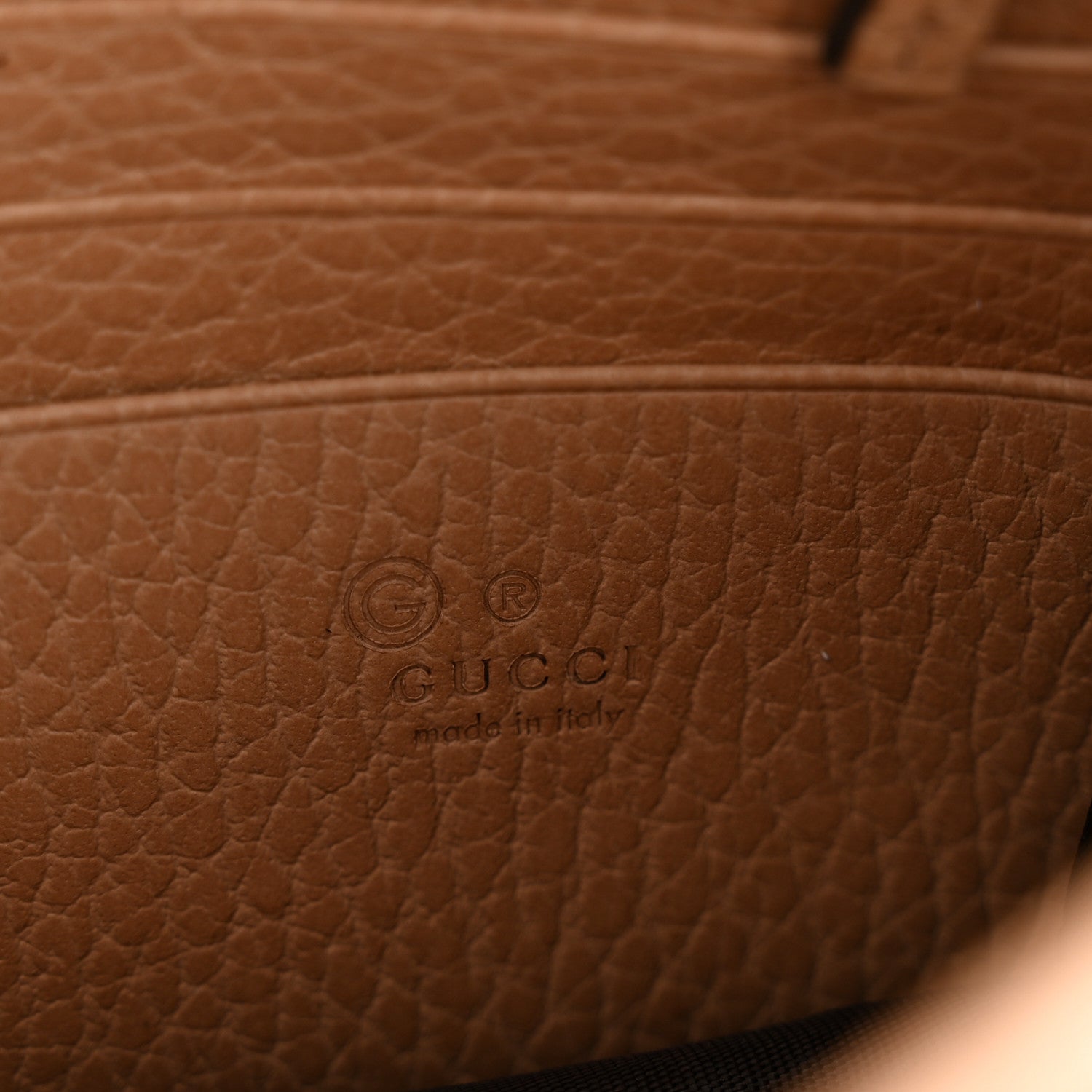 Gucci Dollar Calfskin Interlocking G Chain Wallet Camelia