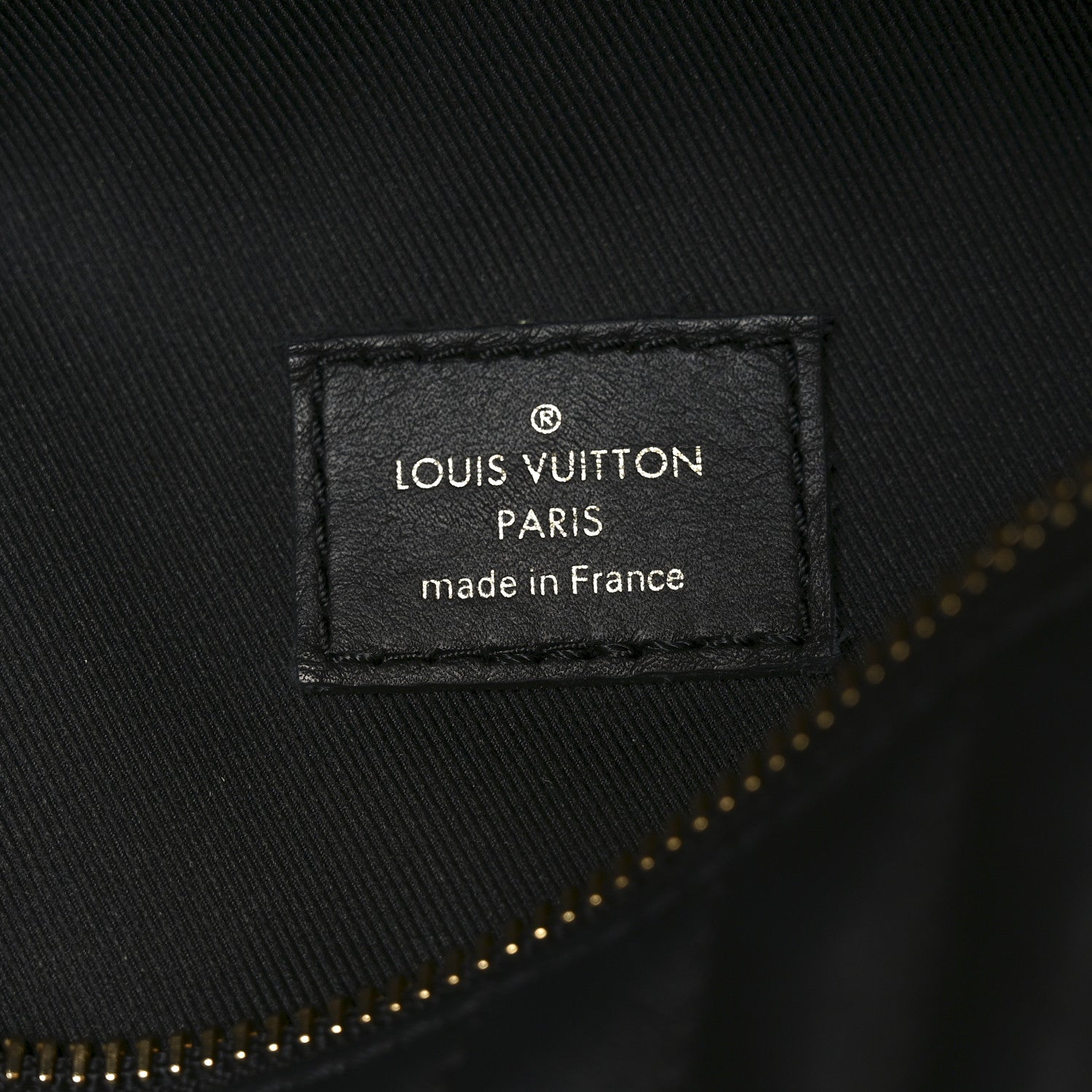 Louis Vuitton Calfskin Quilted New Wave Bumbag Black