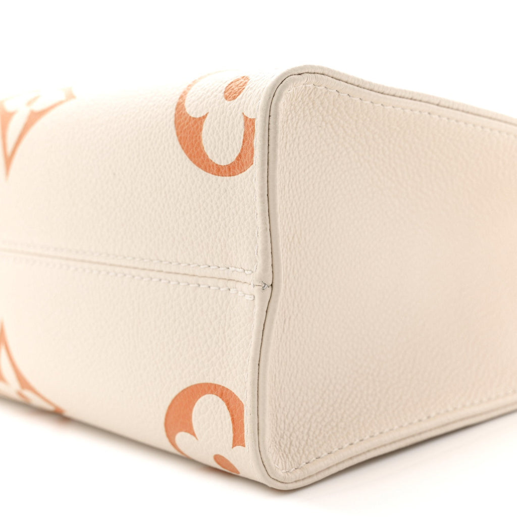 Louis Vuitton Empreinte Monogram Giant By The Pool Onthego PM Neutral Gradient