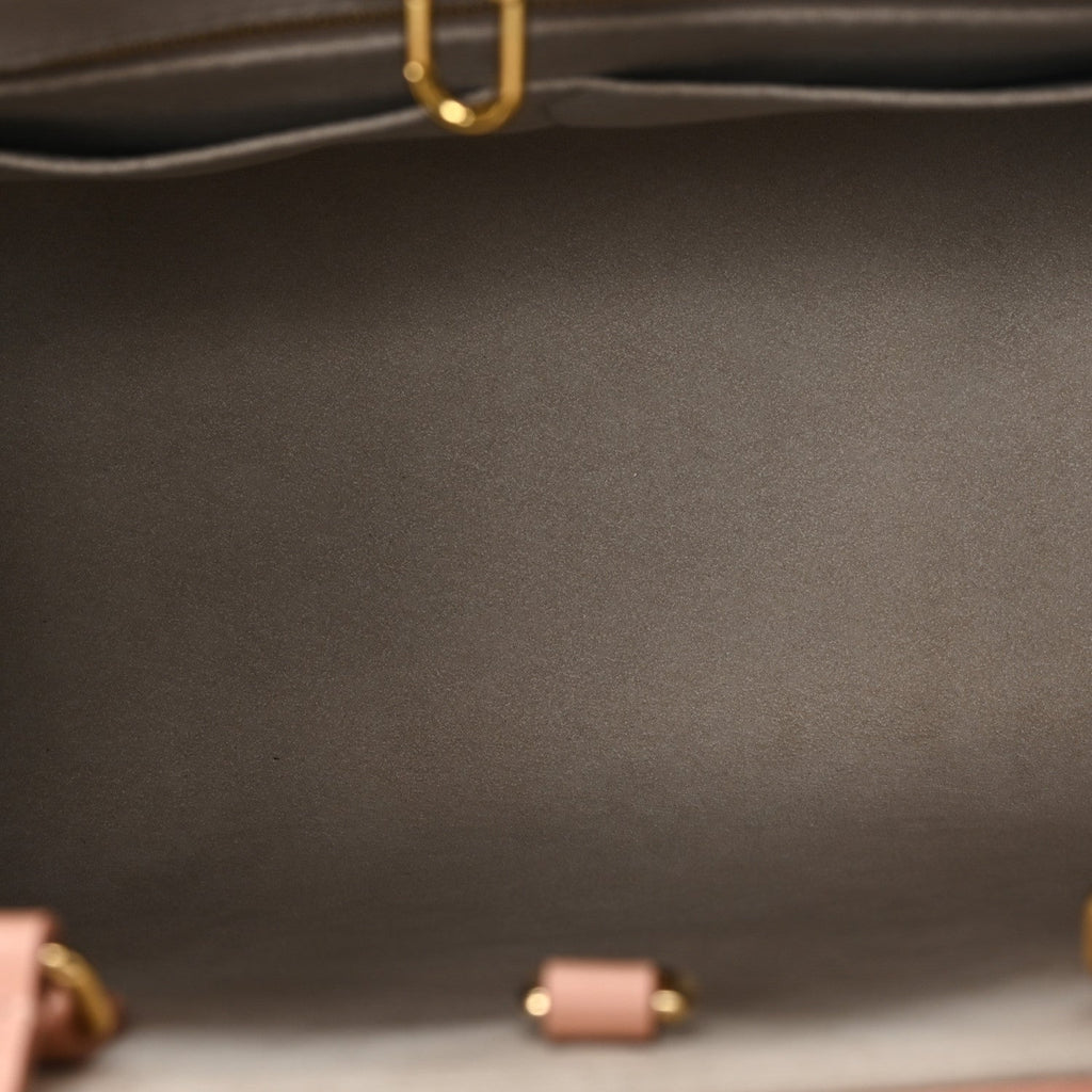 Louis Vuitton Empreinte Monogram Giant Onthego MM Rose Trianon Crème
