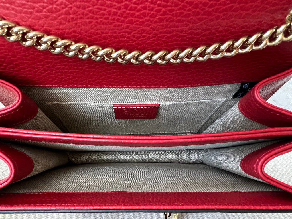 Gucci Interlocking GG Red Small Shoulder Bag