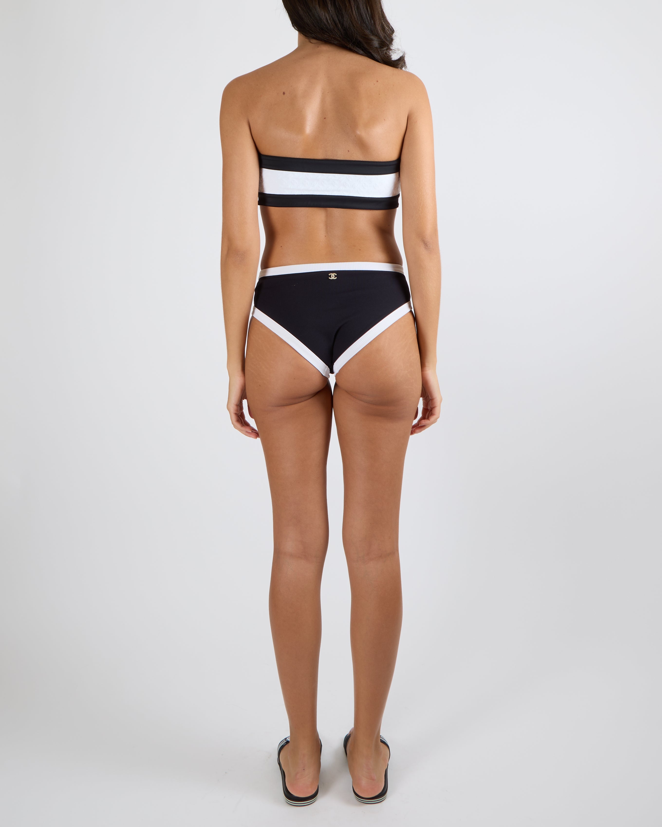 Chanel White CC Logo Bandeau Bikini Top with Black Trims and Front Knots Detail Size FR 38 (UK 10)