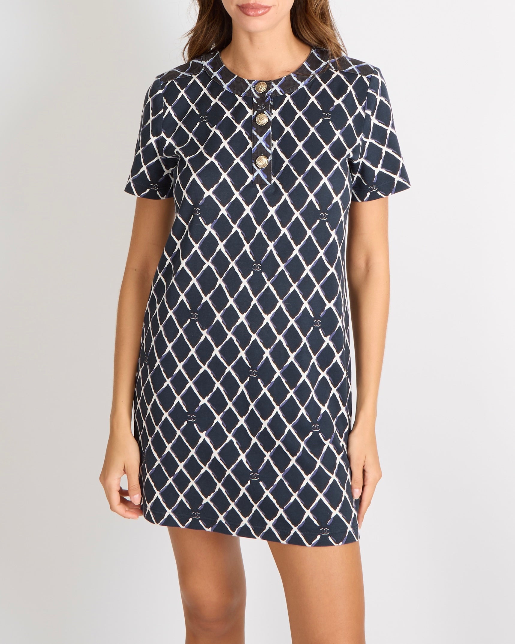 Chanel 2019 Coco Beach Black, Navy and White Quilted Print T-Shirt Mini Dress with Denim Collar Trim and CC Logos with Gold Anchor CC Logo Button Details Size FR 38 (UK 10)