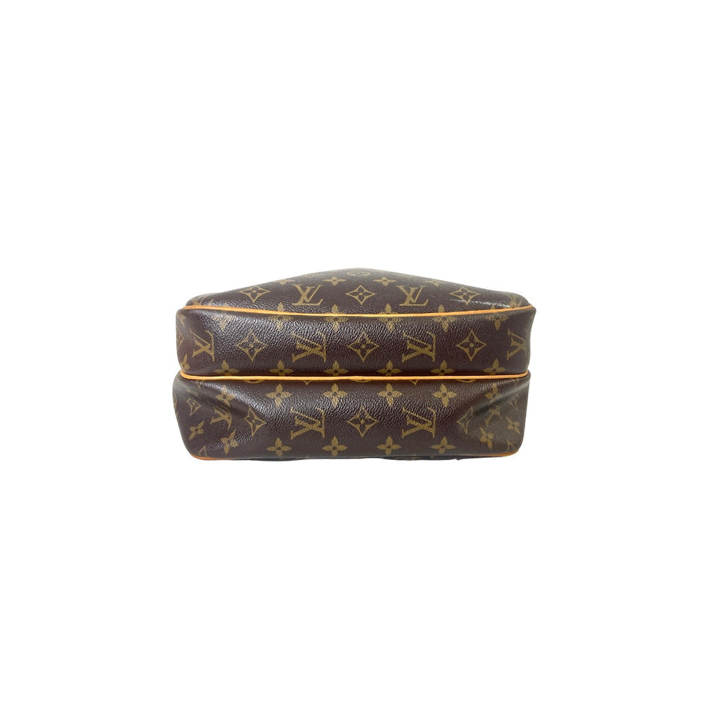 Louis Vuitton Reporter Monogram Canvas