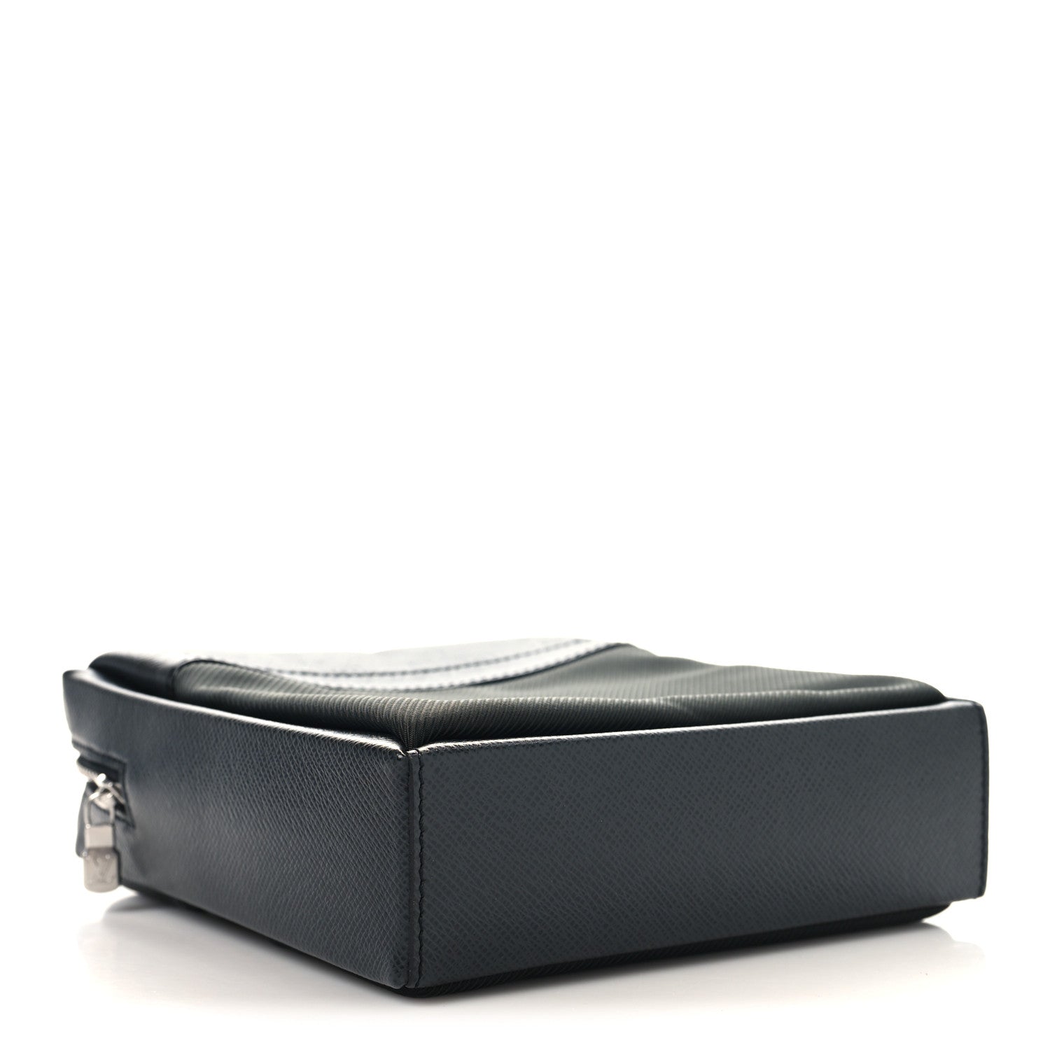Louis Vuitton Taiga Sayan Slate