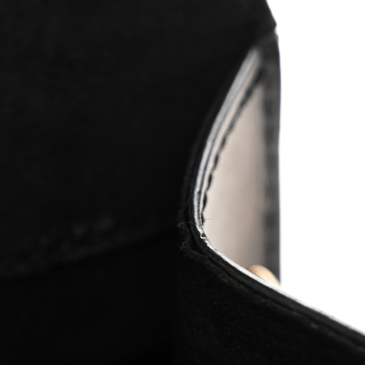 Louis Vuitton Calfskin Chain Louise MM Black