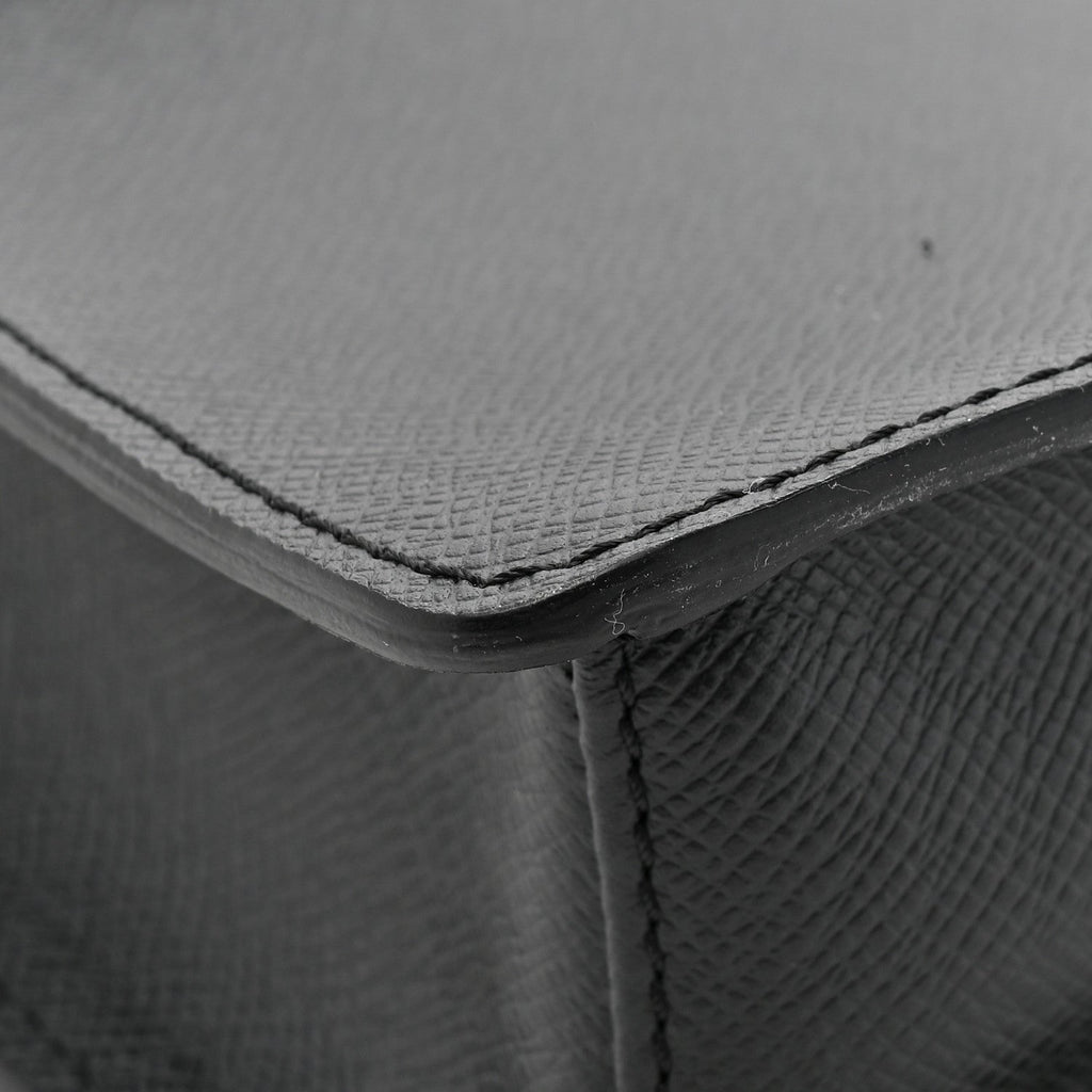 Louis Vuitton Taiga Neo Robusto 2 Compartment Briefcase Black
