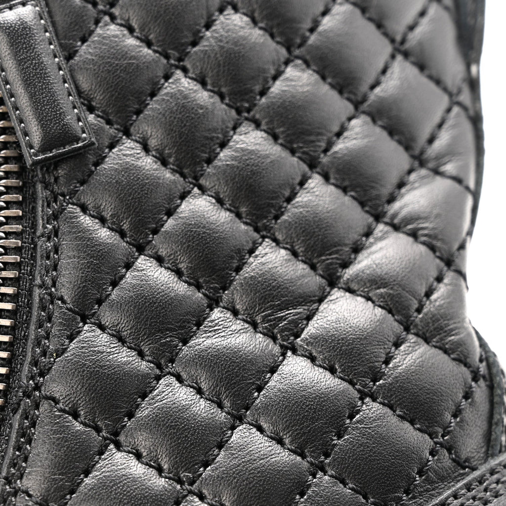 Calfskin Quilted Lace Up Combat Boots 36.5 Black