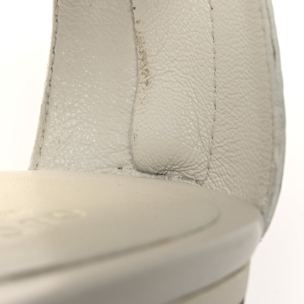 Gucci Calfskin GG Zip Thong Sandals 40.5 White