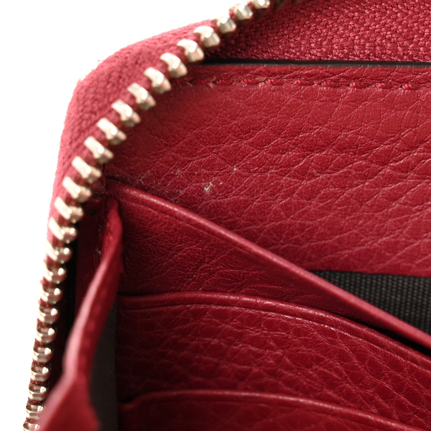 Gucci Pebbled Calfskin Studded Soho Zip Around Wallet Soft Burgundy