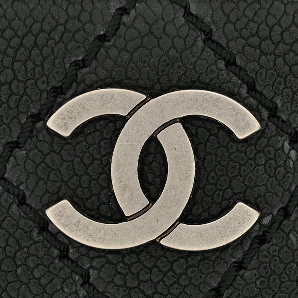 Caviar Quilted Stitched Outdoor Ligne Wallet Black