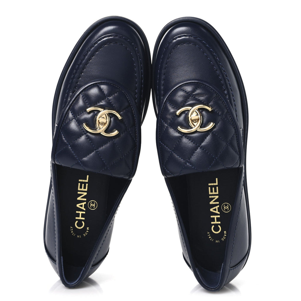 Lambskin Quilted CC Turnlock Loafers 38 Navy
