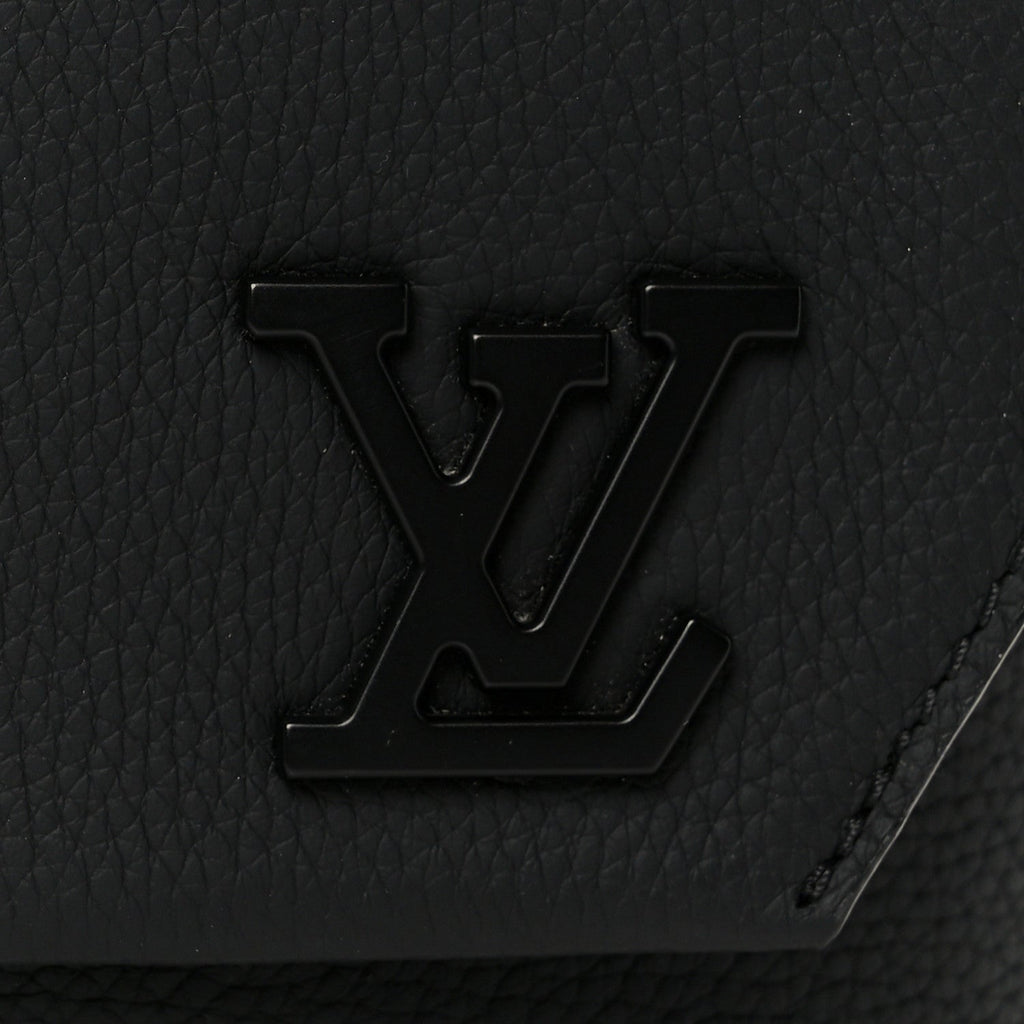Louis Vuitton Calfskin Aerogram Fastline Messenger Black