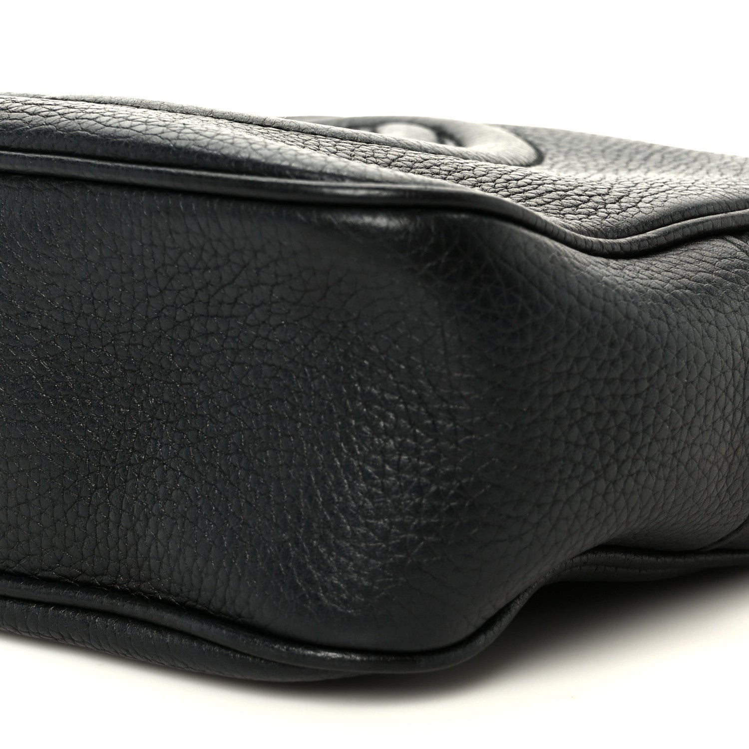 Gucci Pebbled Calfskin Small Soho Disco Bag Black