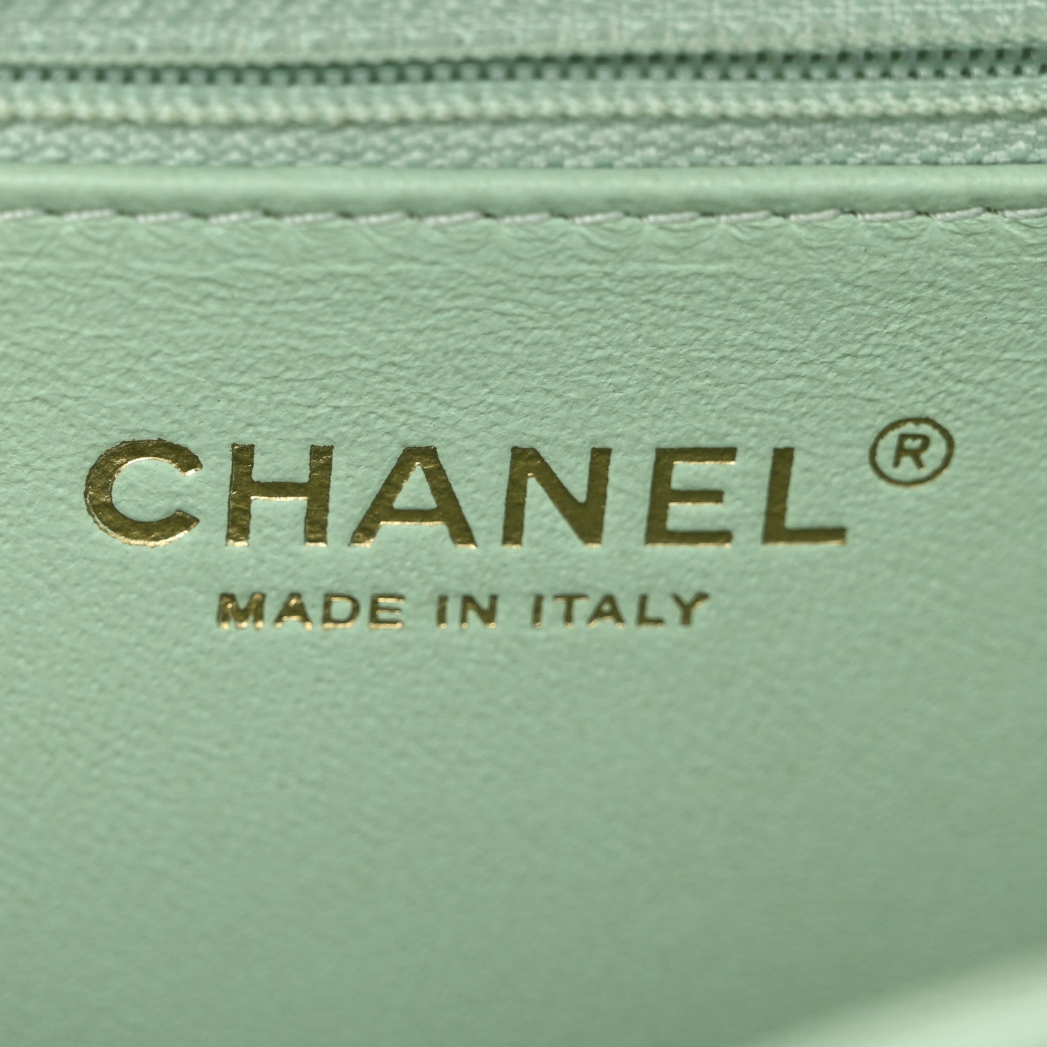 Chanel Caviar Quilted Medium CC Filigree Vanity Case Green