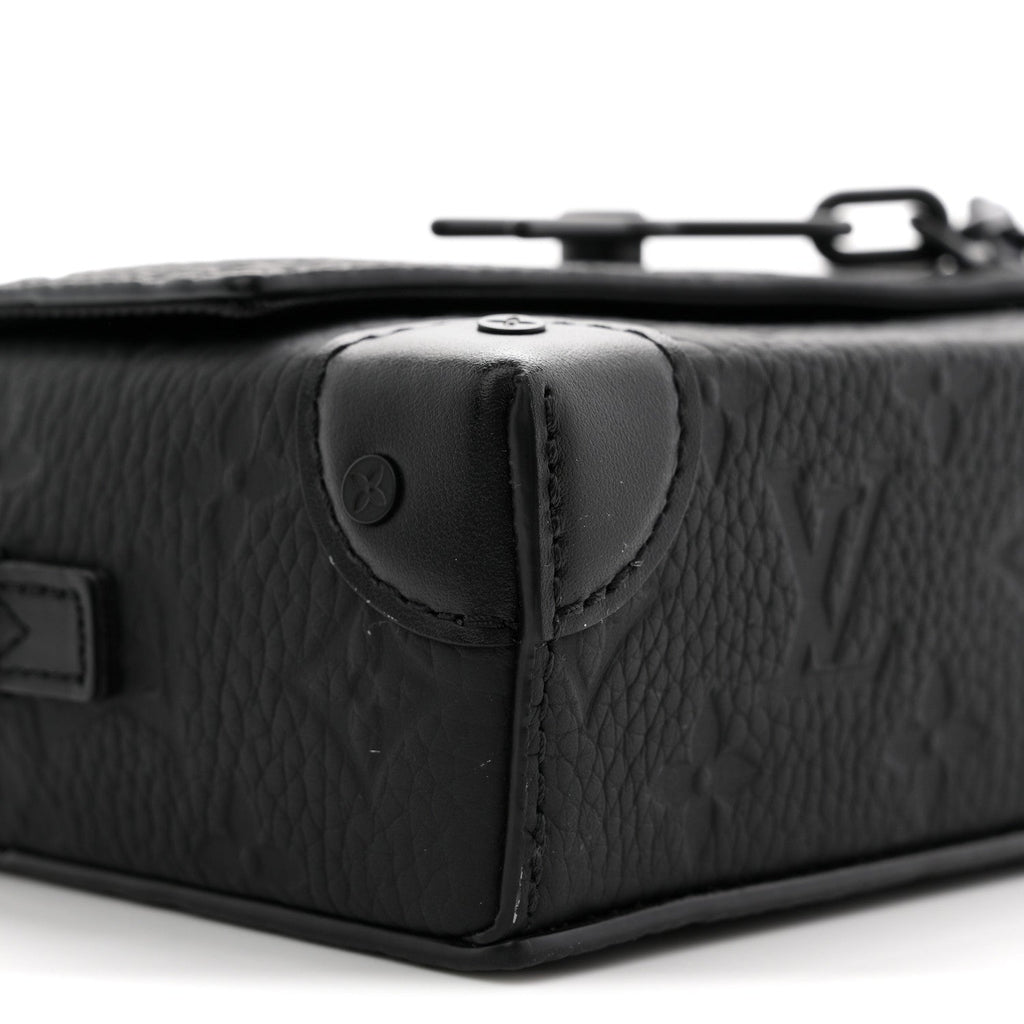 Louis Vuitton Taurillon Monogram Steamer Wearable Wallet Black